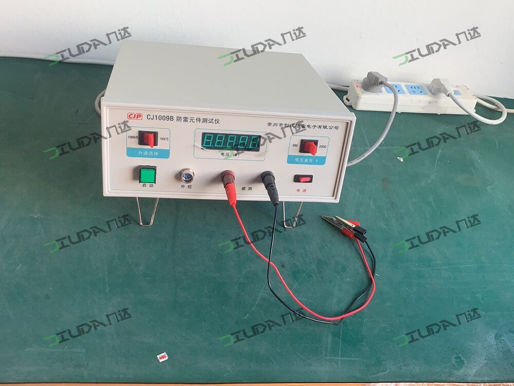 Lightning protection component tester