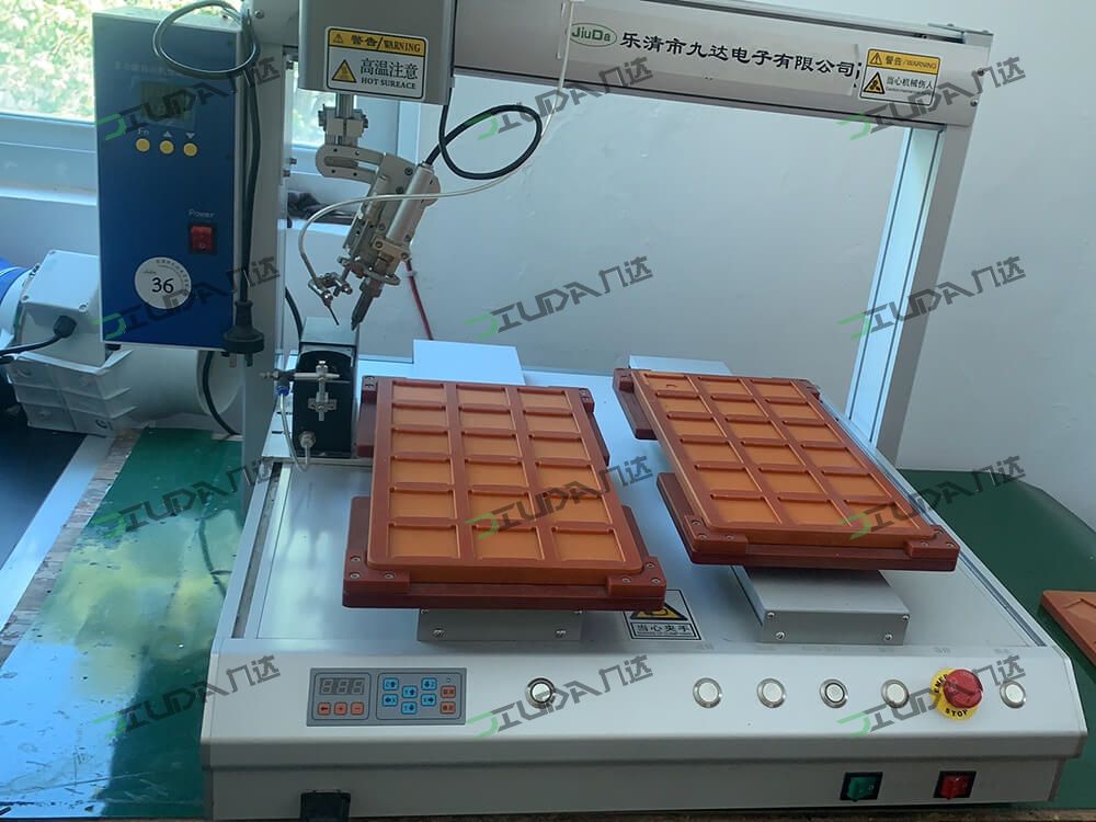 Pressure sensitive low temperature soldering machine