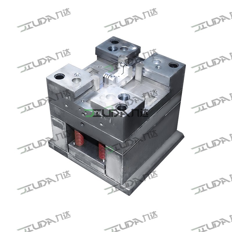 浪涌保护器模具